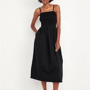 NWT || Old Navy Black Smocked Midi Dress